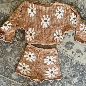 NWT Two Piece Shorts Set Size Medium